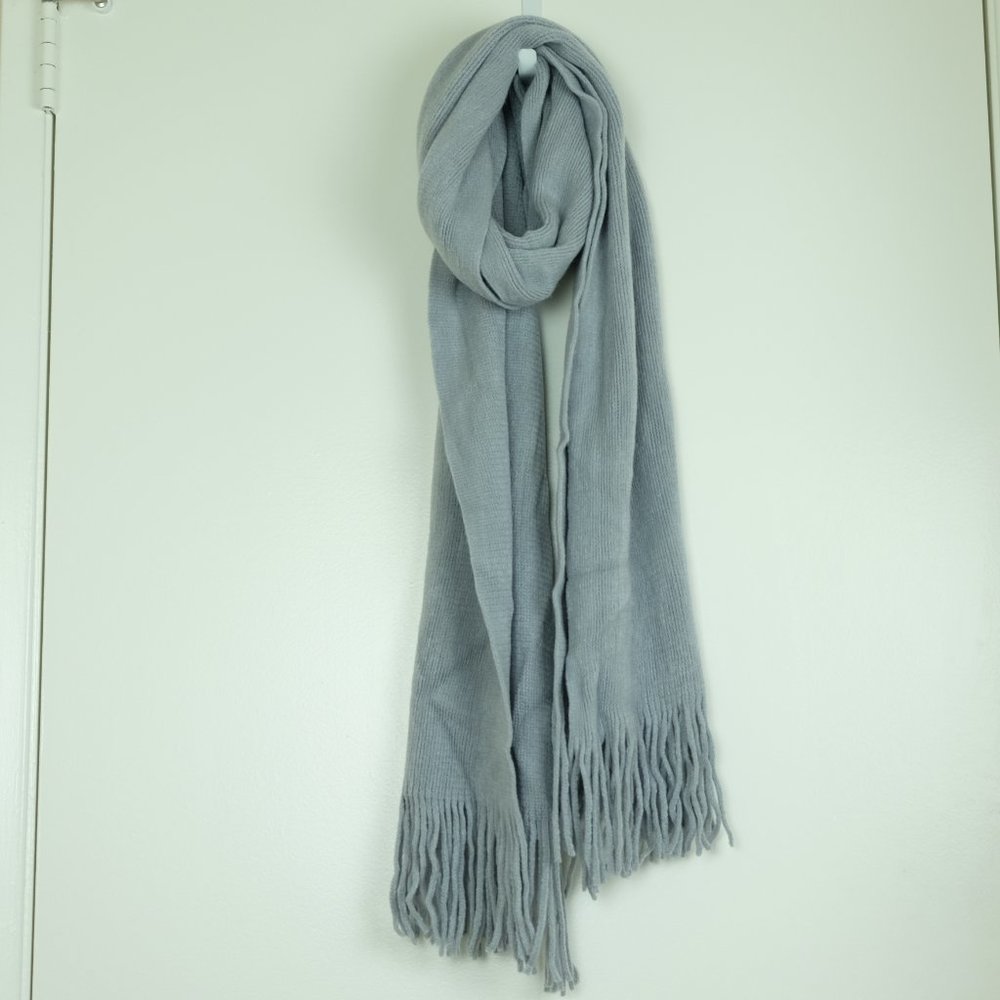 SCARF SAMPLE SALE 🧣🧣5/$20🧣🧣Or $5 Each